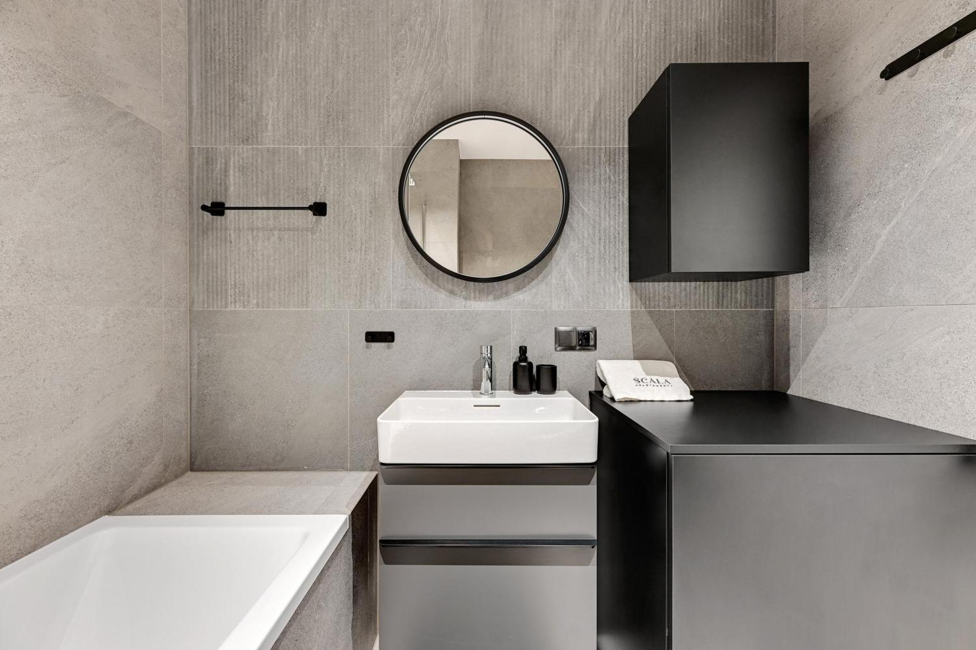 Scala City Center Apartments & Studios By Lion Apartments グダニスク エクステリア 写真