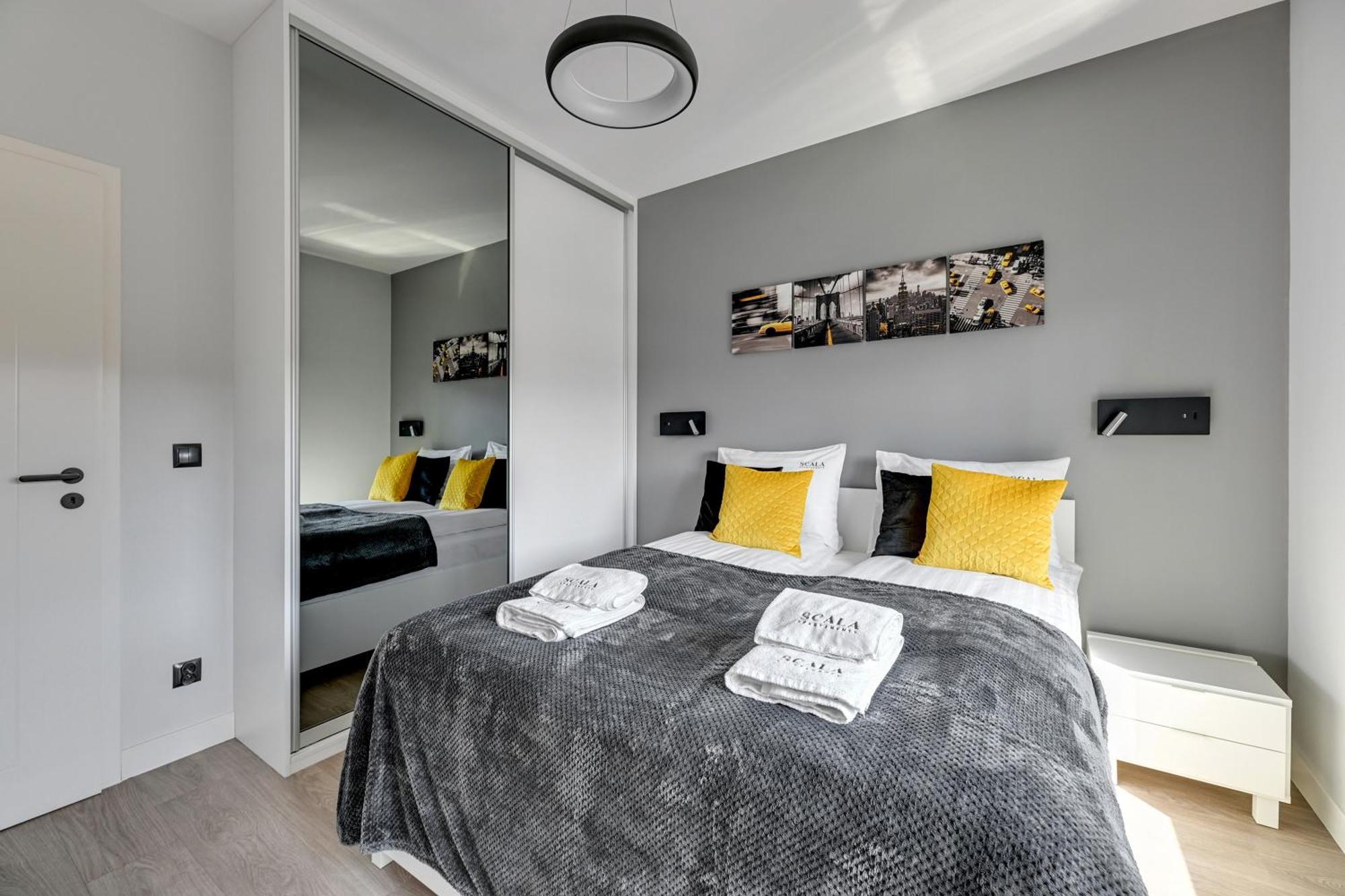 Scala City Center Apartments & Studios By Lion Apartments グダニスク エクステリア 写真