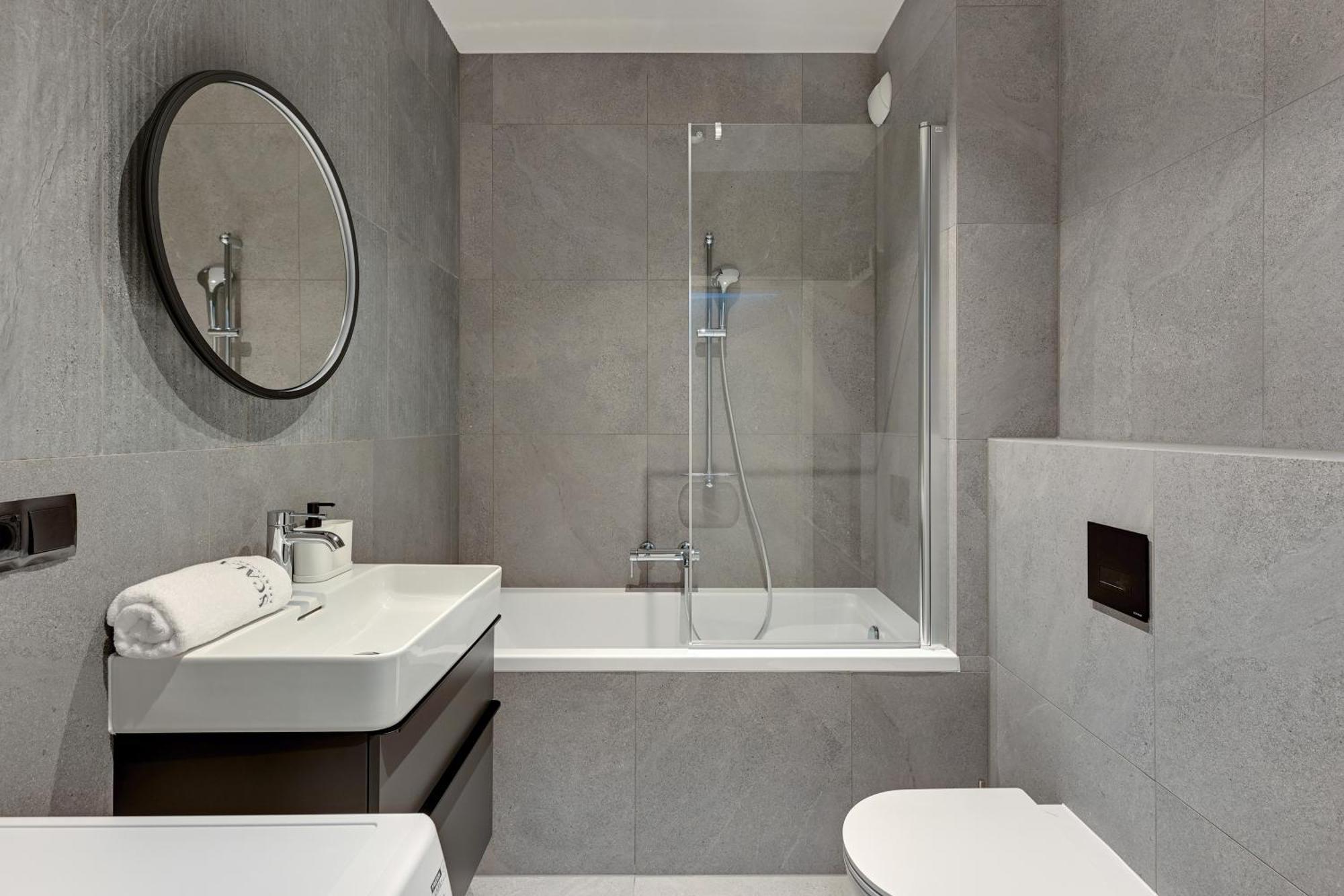 Scala City Center Apartments & Studios By Lion Apartments グダニスク エクステリア 写真