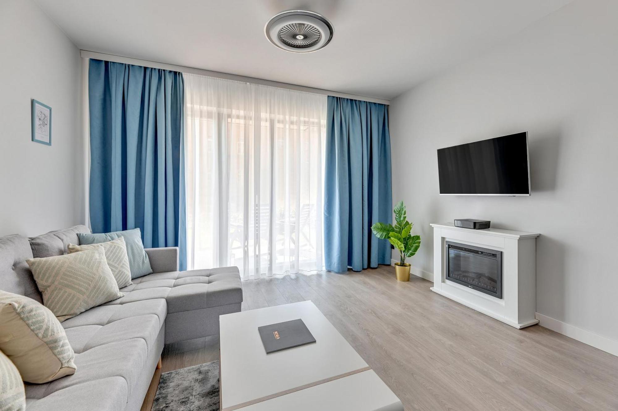 Scala City Center Apartments & Studios By Lion Apartments グダニスク エクステリア 写真